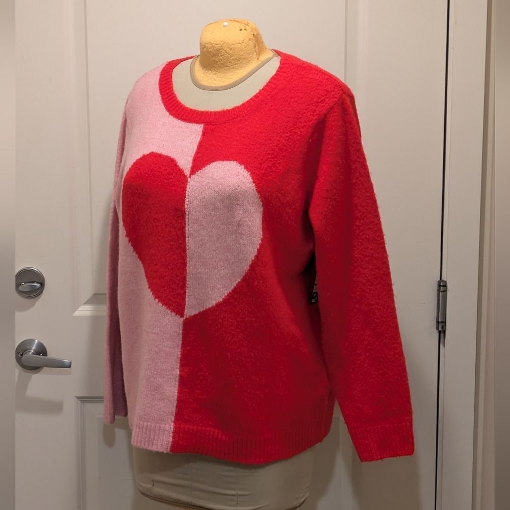 NWT Cupcakes and Cashmere 2X Red and Pink Statement Heart Knit Sweater - Picture 7 of 8